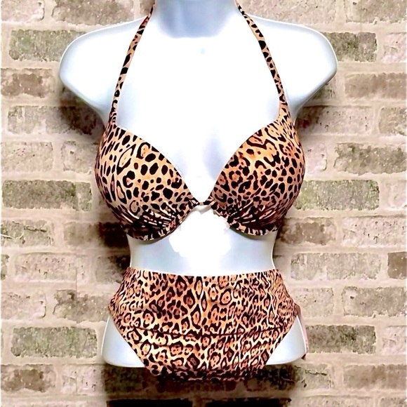 NWOT Victoria’s Secret leopard bikini add 2 cup 38c push up/Lg bottom - Picture 1 of 8